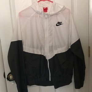 Nike black and white windbreaker